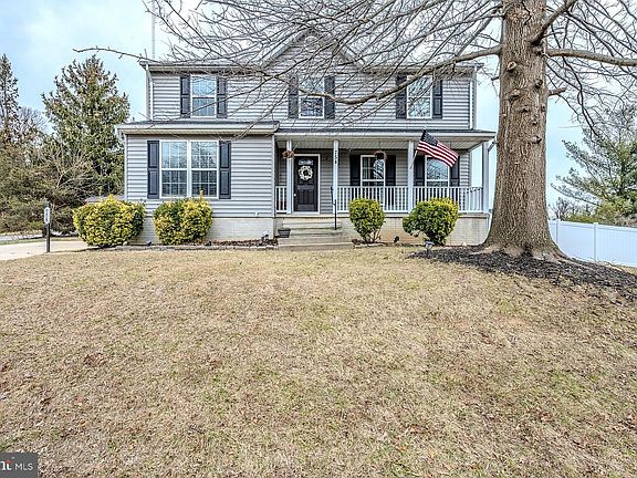 2nd image of 754 Mulligan Ln