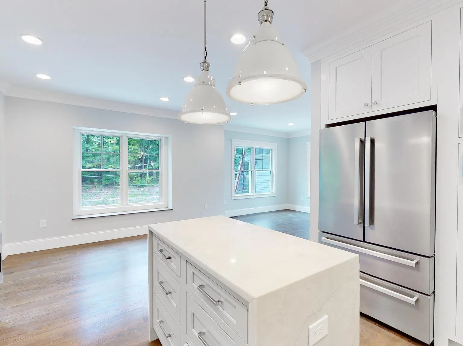 4 bed, 3.5 bath, 2000 sqft, $9,000 — Photo 3