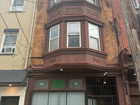 937 Spring Garden St, Philadelphia, PA 19123