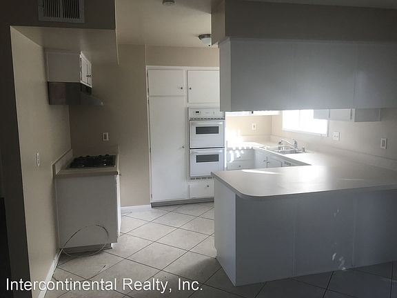2nd image of 1302 Coventry Ave
