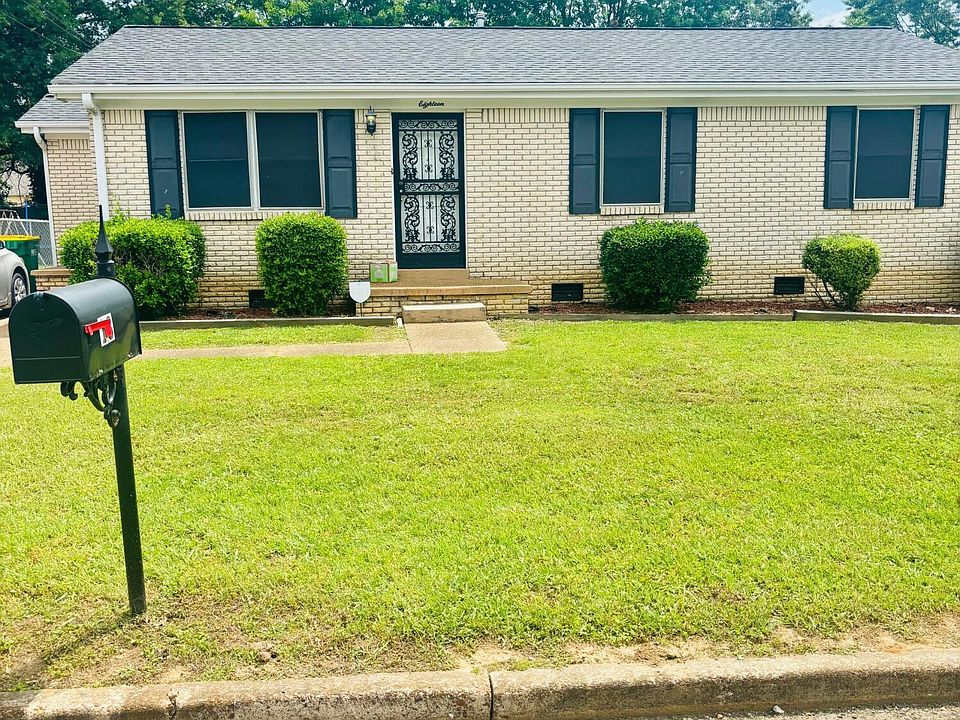 1st image of 18 Charlotte Dr