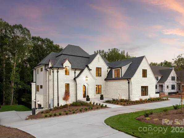 209 Crest Ct, Weddington, NC 28104