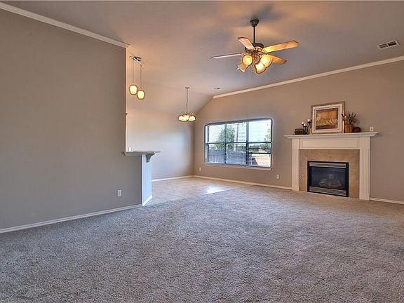 3rd image of 17033 Autumnwood Dr