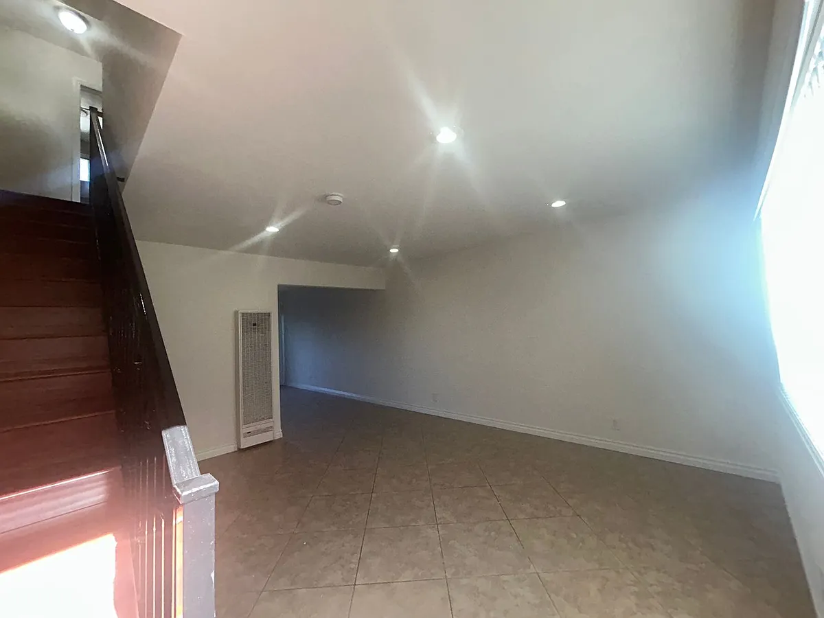 Building Photo - 7822 Newman Ave #B