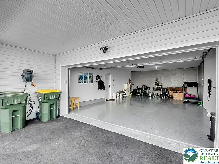 5044 Bellflower Dr — Photo 72