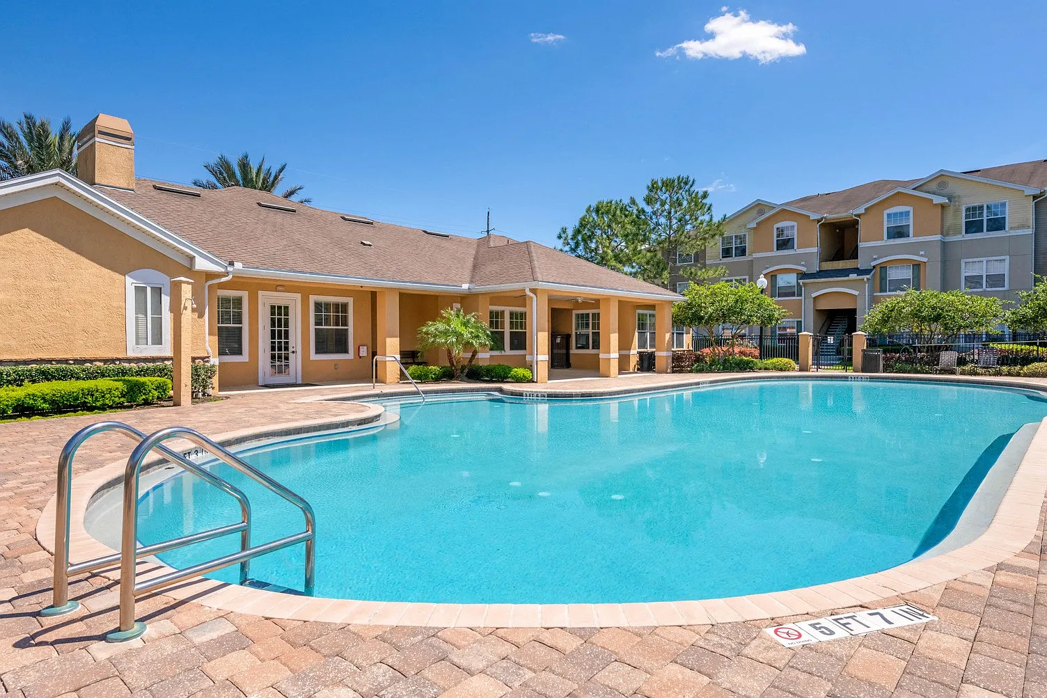 Ryan Oaks Apartments — Photo 4
