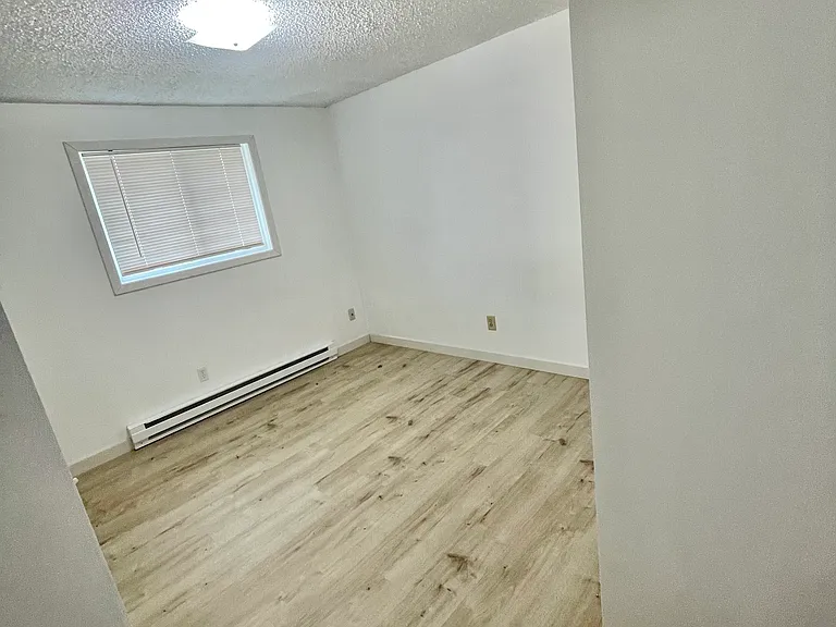 305 S Evergreen Rd — Photo 10