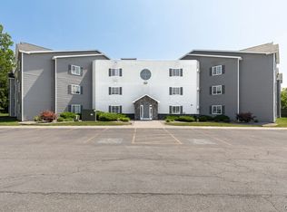1201 Landrush Way, Baldwinsville, NY 13027