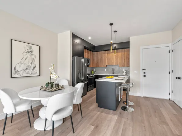 2021 Jones Road image 4 of 12