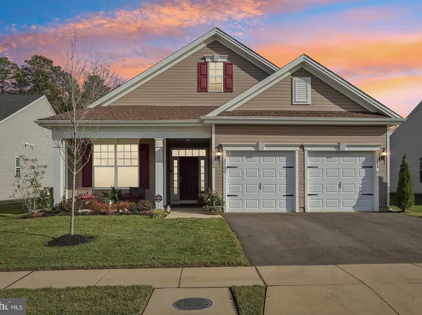 3700 Castleton Dr, Williamstown, NJ 08094