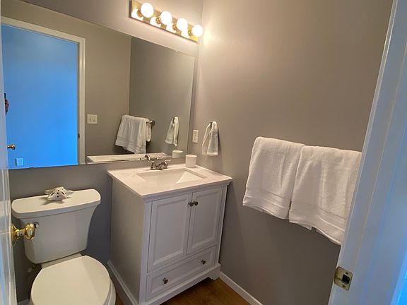 Upstairs bathroom
