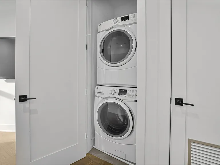 1220 Potomac Ave SE #3 — Photo 15
