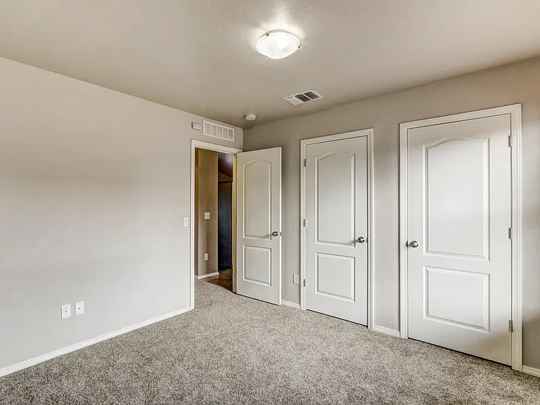 9528 SW 24th Ter — Photo 15