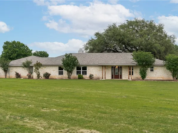 390 April Ln, China Spring, TX 76633