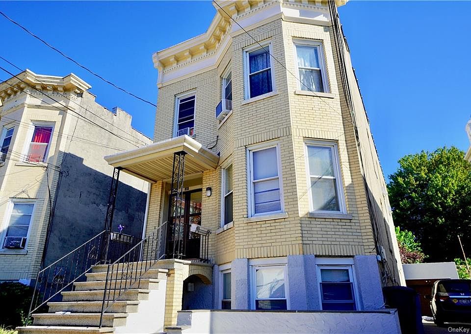 1st image of 31 Winfred Ave #1