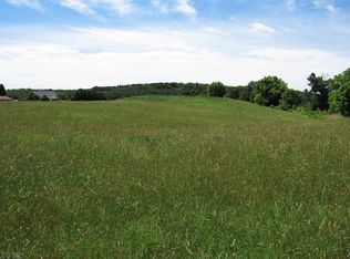 2541 Greenway Cir, Draper, VA 24324