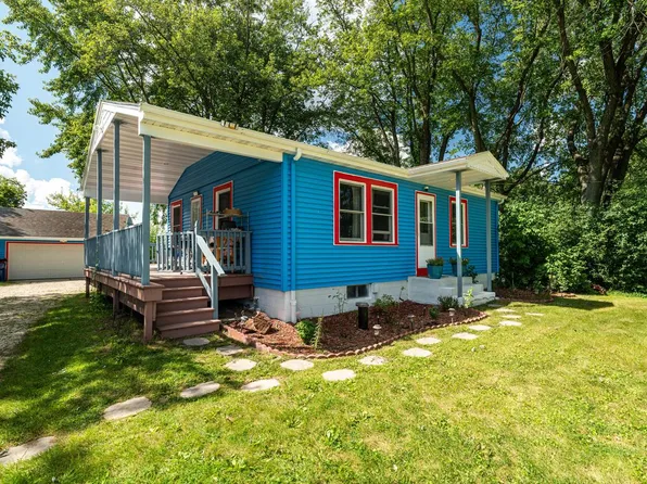 725 County Road C, Grafton, WI 53024