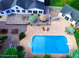 21 Meadowview Dr, Colts Neck, NJ 07722