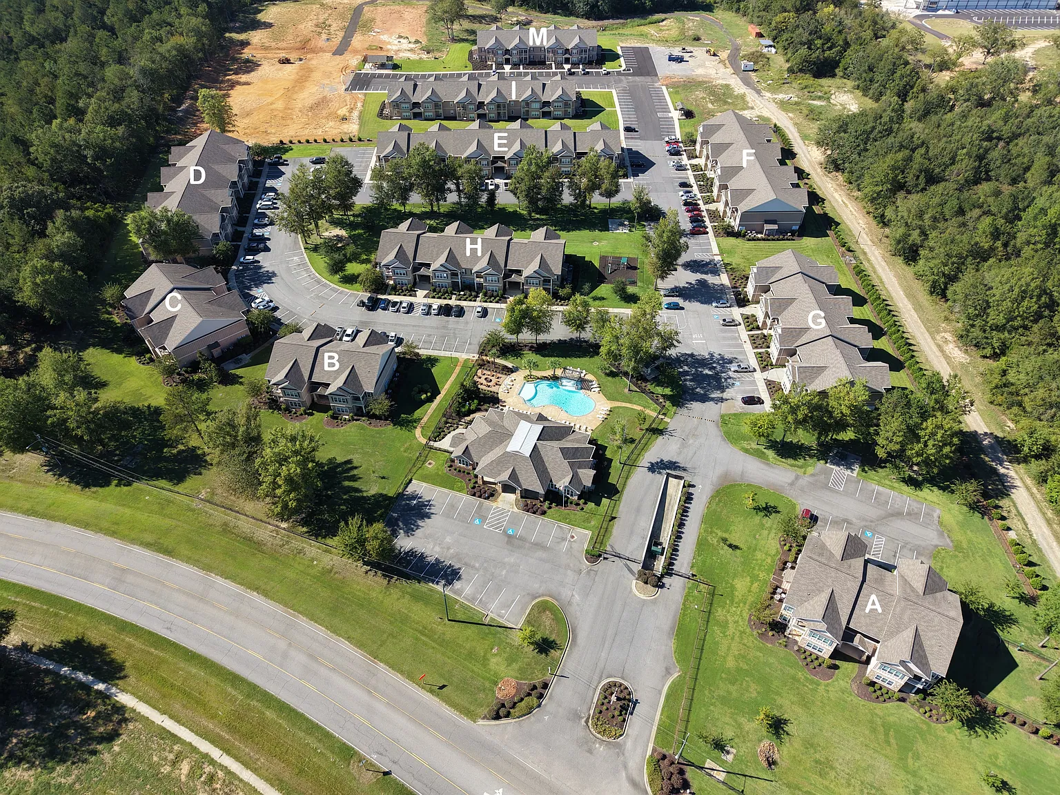 Woodlawn West Apartment Homes — Photo 3