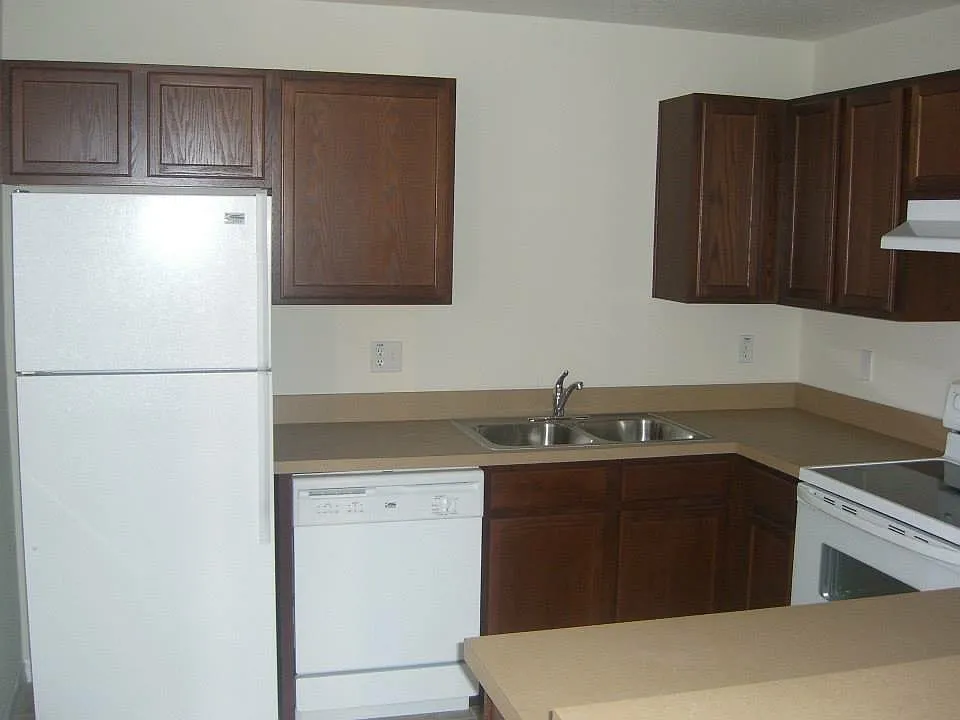1 bed, 700 sqft, $1,300 — Photo 1