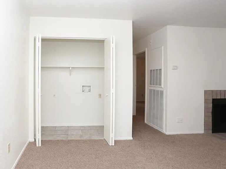 Ashford Creek Apartments — Photo 5
