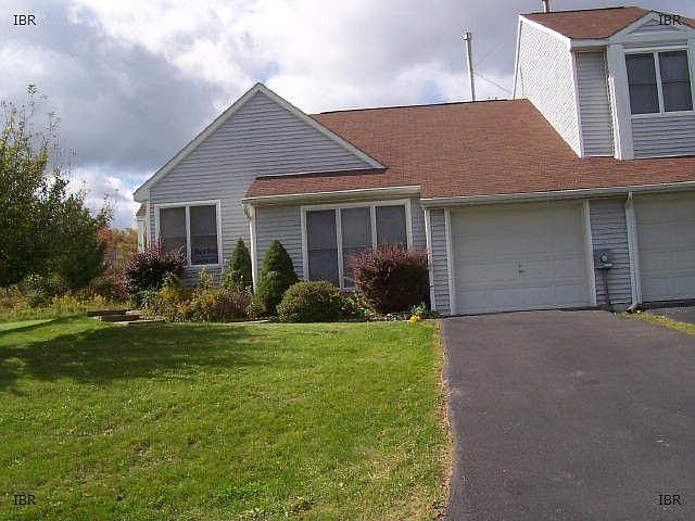 2nd image of 50 Whitetail Dr