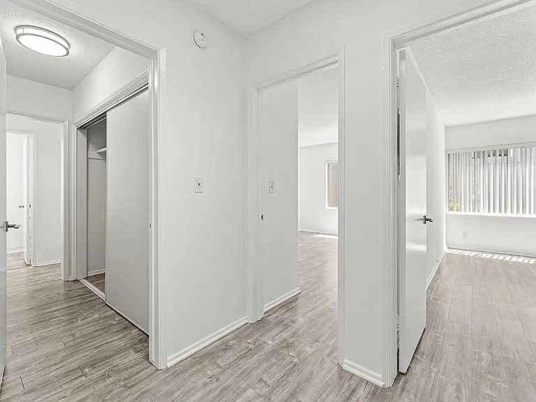 11946 Montana Ave #302 — Photo 17