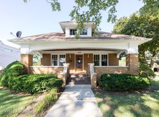 1138 Sherwood Ave, Elgin, IL 60120