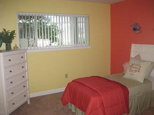 3rd image of 1650 Harbor Dr Unit 315