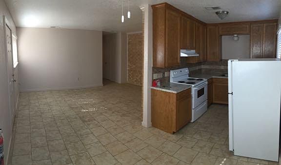 3rd image of 1812 Highland Ave #1812