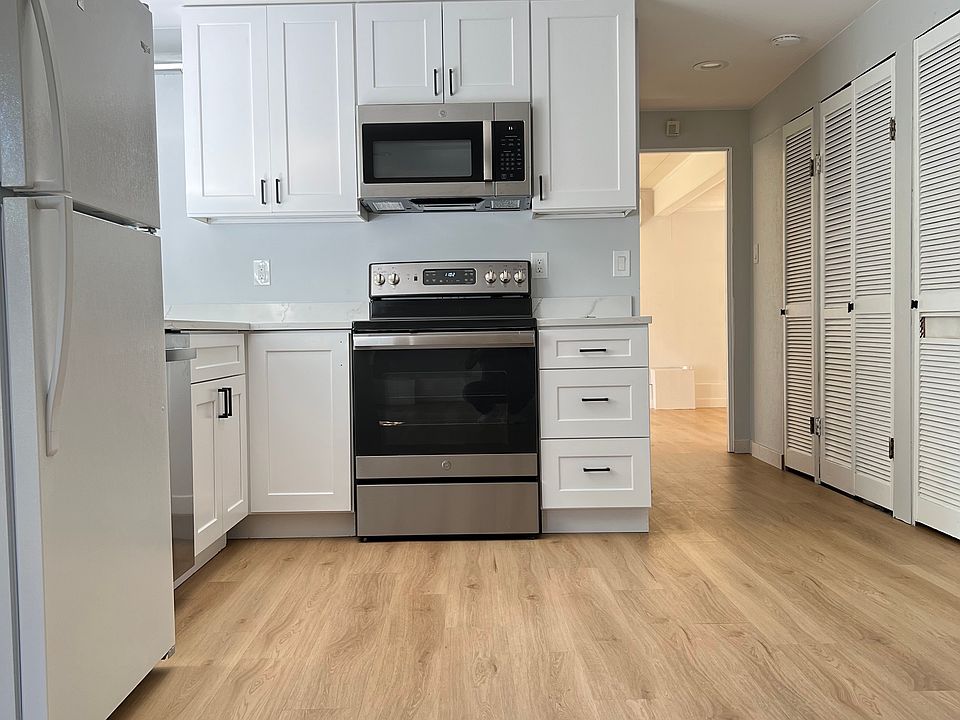 1st image of 1208 150th Ave SE #2