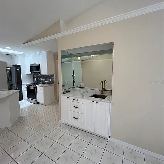 1516 Abel St — Photo 15