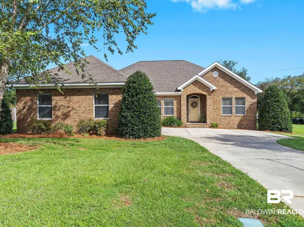 134 Hawthorne Cir, Fairhope, AL 36532