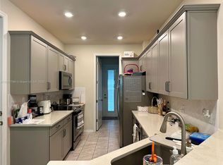 4144 Greenway Dr #4144, Hollywood, FL 33021