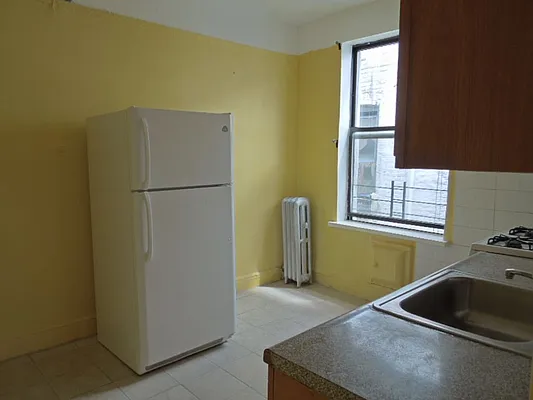 Rented by Marjorie Thompson, LREB | media 18