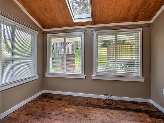 5th image of 261 W Ingomar Rd