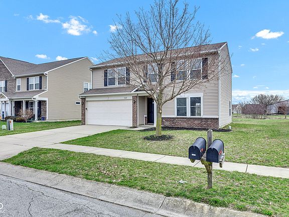 3rd image of 3409 Black Forest Ln
