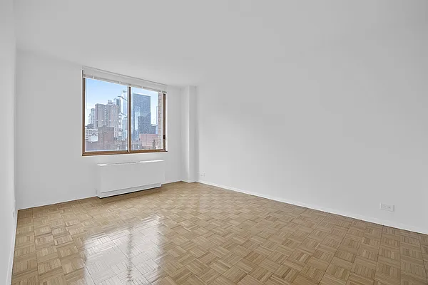 Rented by RELO REDAC INC. | media 5