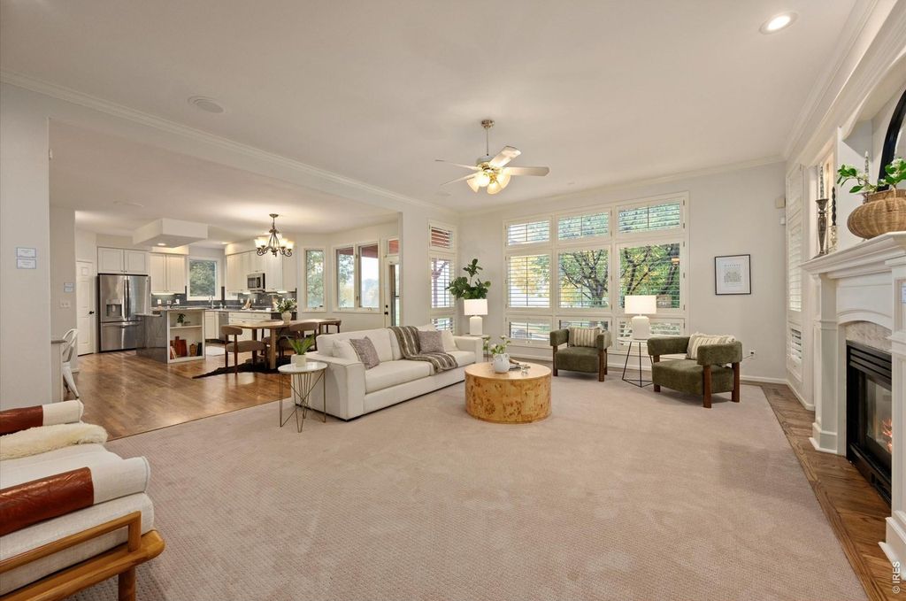 1213 Chickadee Ct