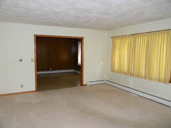 5th image of 712 W Harrison St