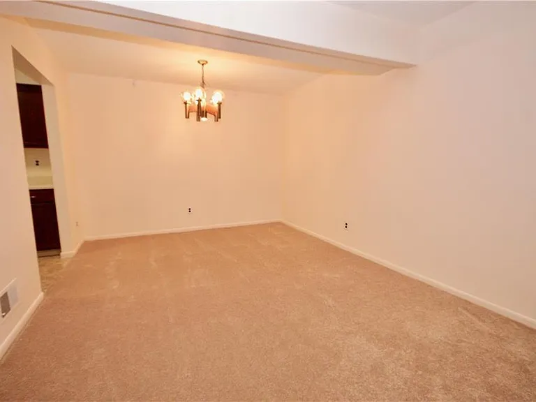 29 Sweetgum Ln — Photo 4