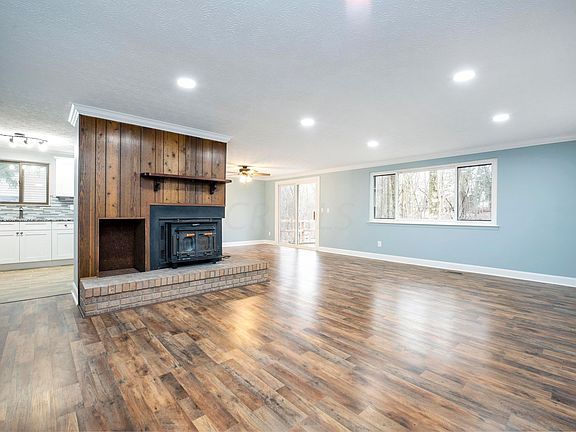 3rd image of 8101 Priestley Dr