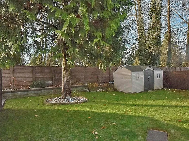 19358 Cusick Cres — Photo 31