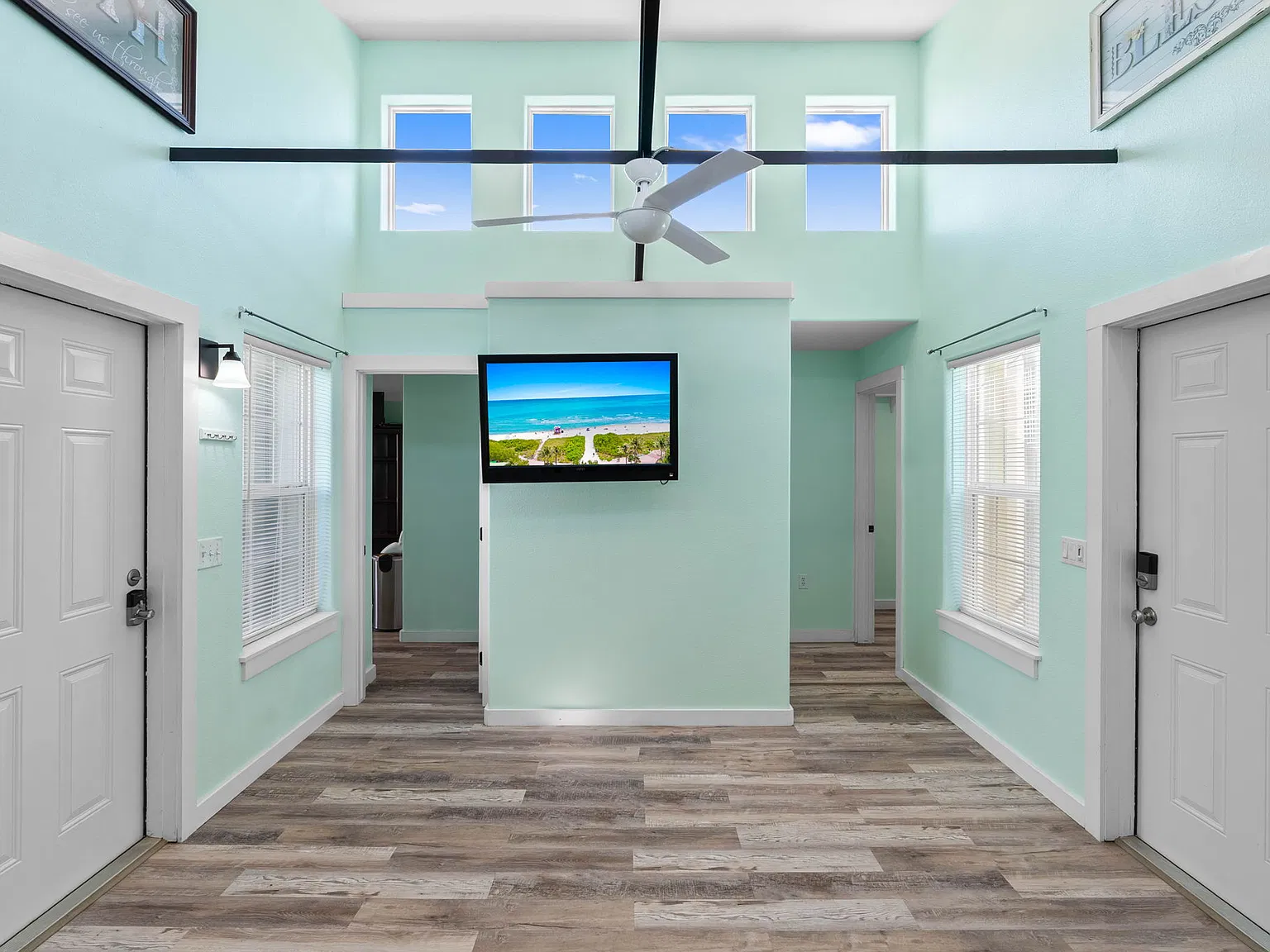 2 bed, 656 sqft, $1,400 — Photo 2