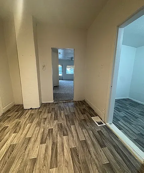 2 bed, 904 sqft, $1,600 — Photo 4