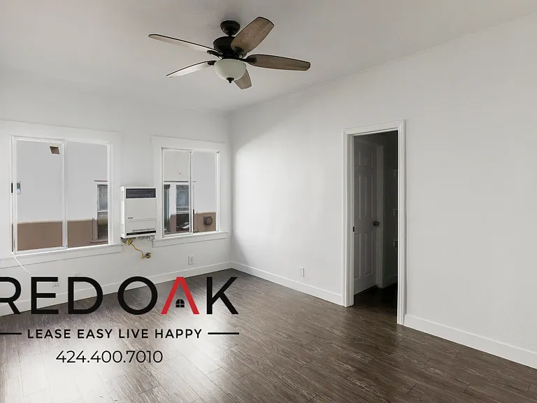 816- 822 S Park View St — Photo 1