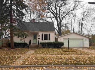 861 5th St, Green Bay, WI 54304