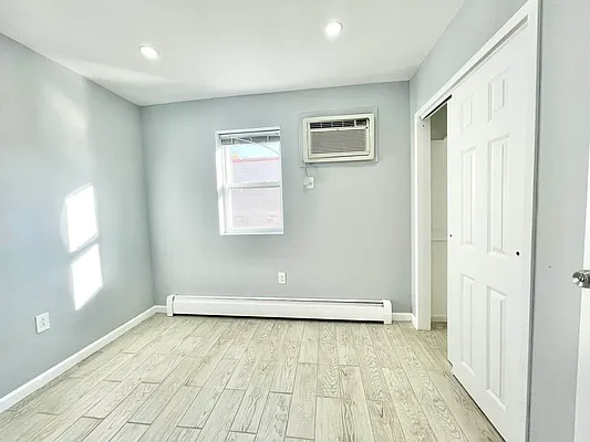 Rented by Century 21 Premier  | media 13