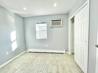 Rented by Century 21 Premier 