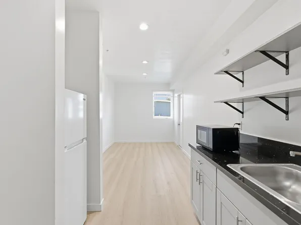 2025 New Jersey Street, 2025 New Jersey St #205, Los Angeles, CA 90033